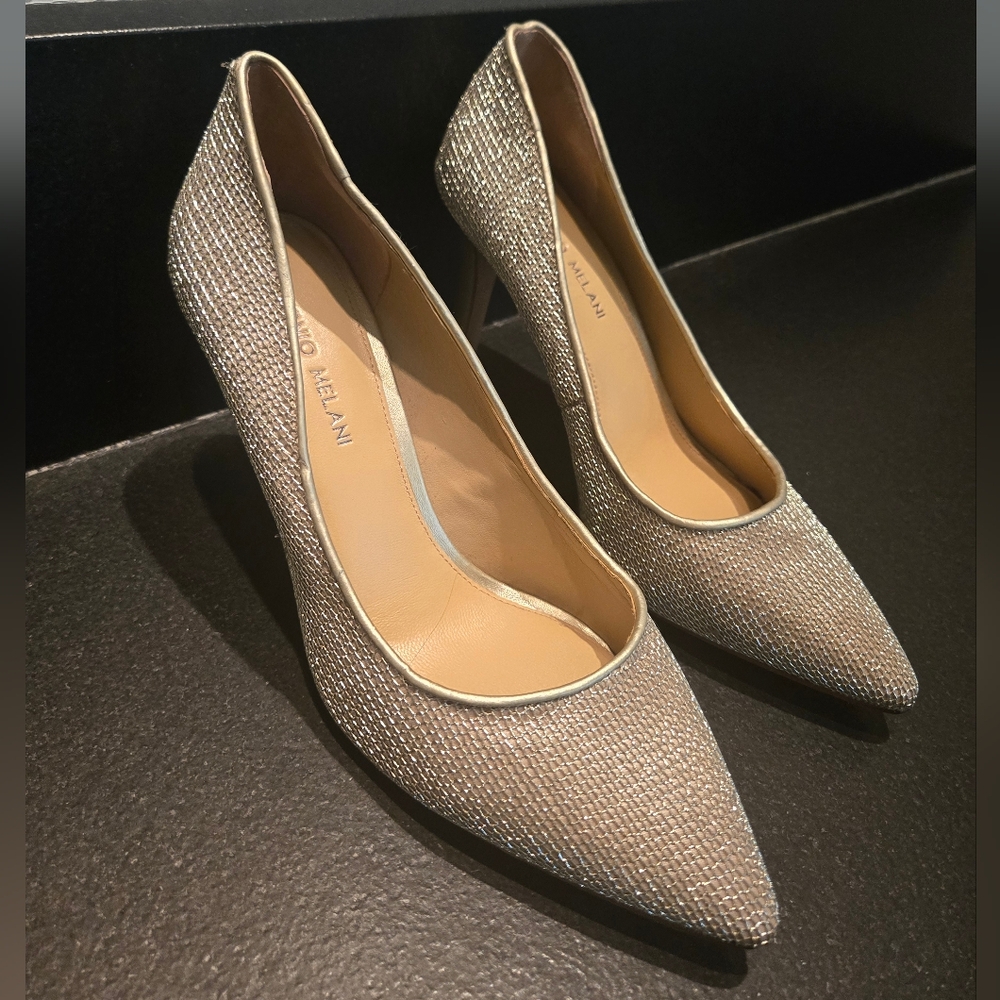 SALE Antonio Milani 9M Elegant Gold Mesh High Heels EUC